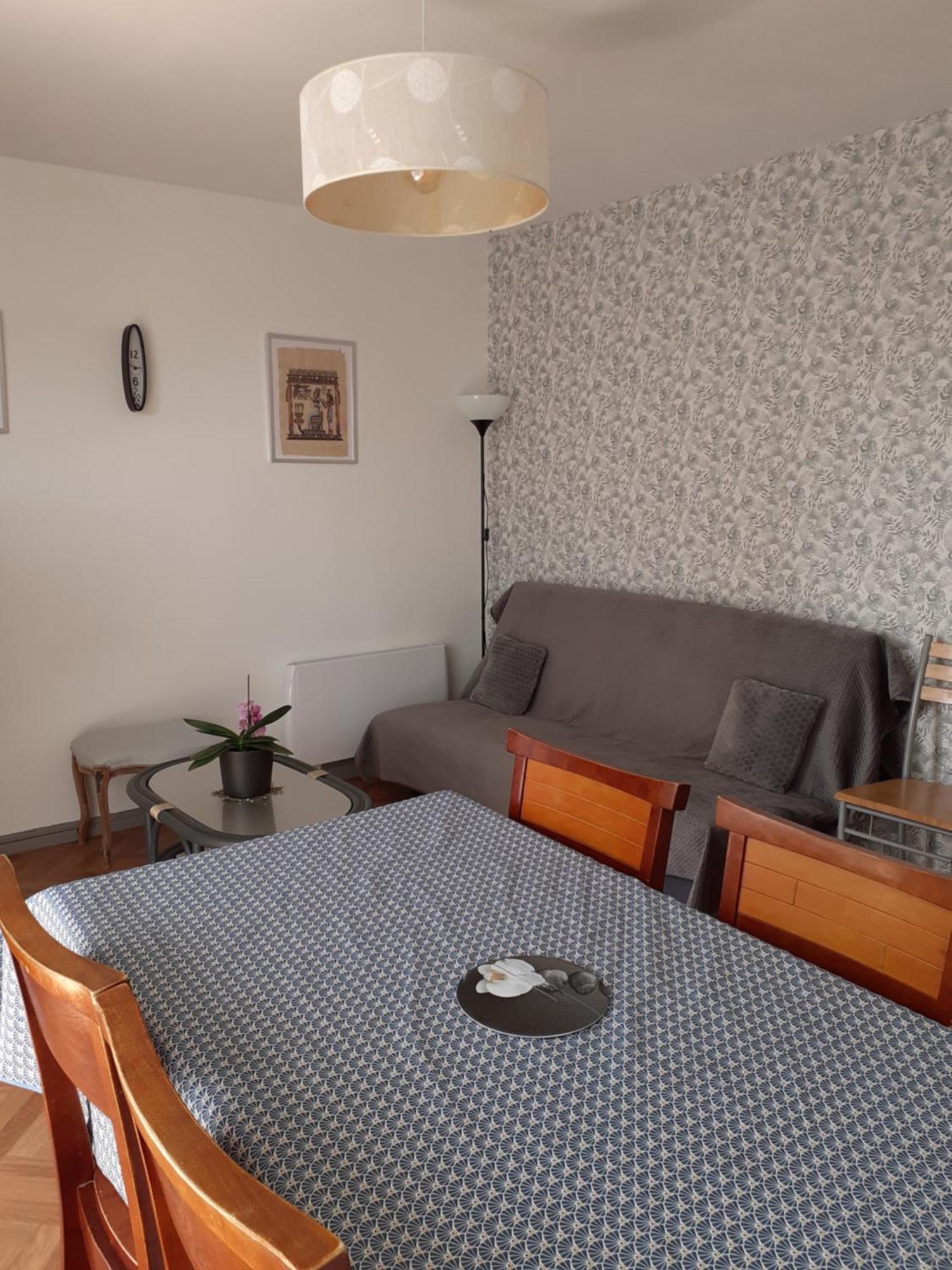 Appartement Pour Famille Amis Ou Colegue Cholet Eksteriør bilde
